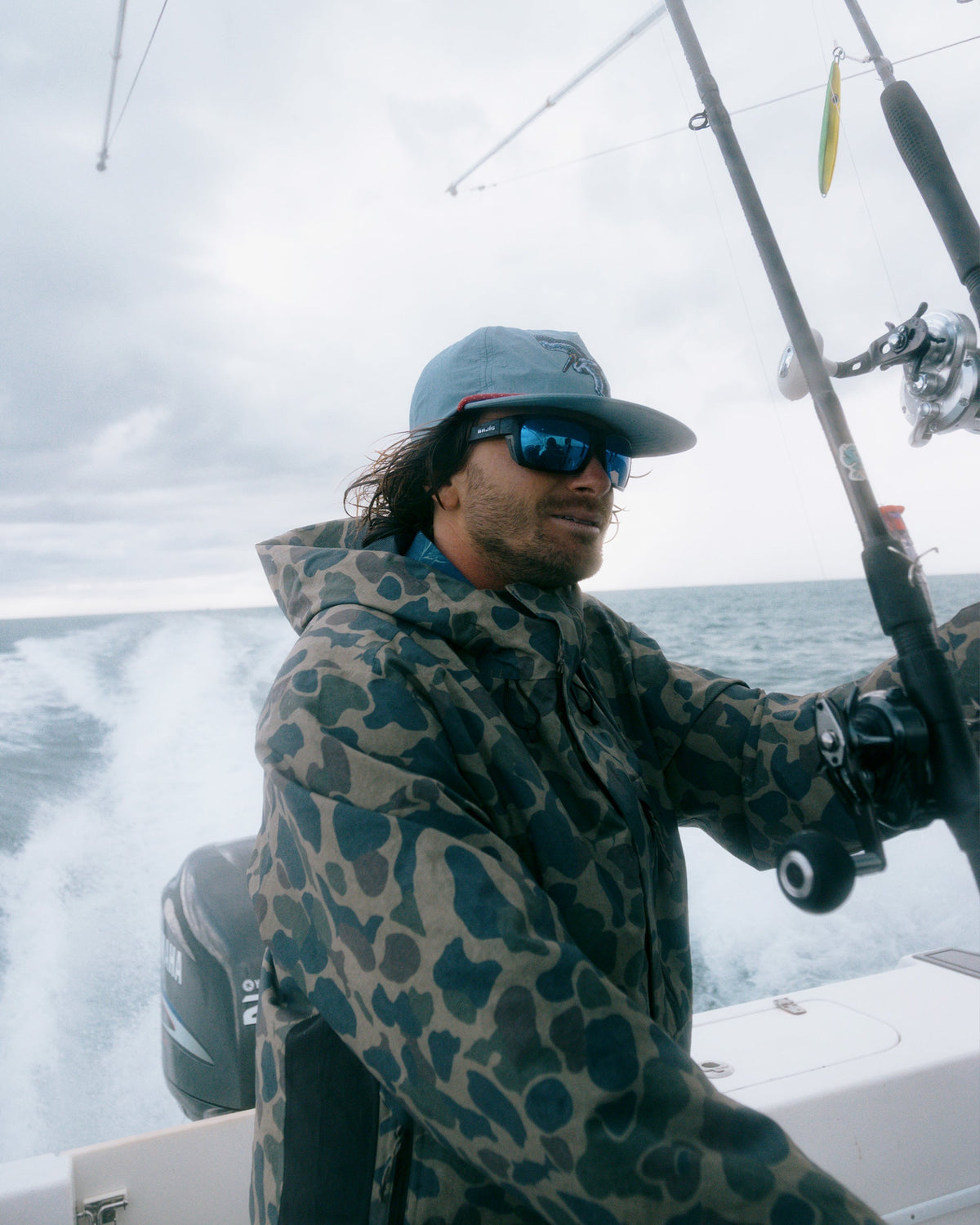 Salty Crew LONG RANGE JACKET - SAND CAMO
