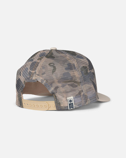 Salty Crew ON A MISSION TRUCKER - OFF WHITE